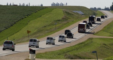 Trump’s Bus Drives Right Past Rockford to Freeport